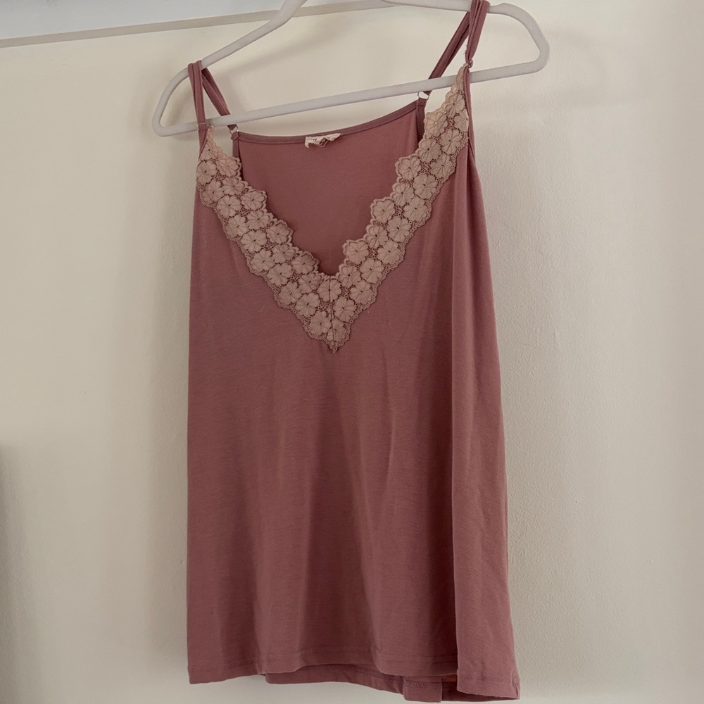 POL floral trimmed tank top
